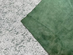 Peau de veau velours façon écorce - vert - Maroquinerie - Cuir en Stock