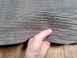 Peau de veau velours tresse épi - taupe - cuirenstock