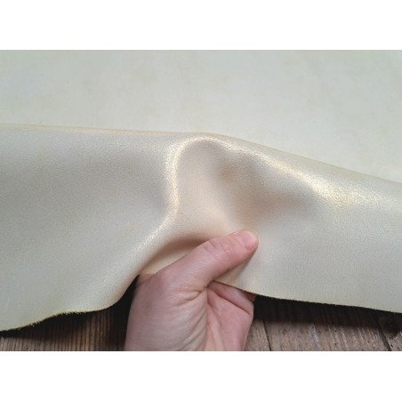 Peau de veau velours vintage nacrée - jaune - maroquinerie - cuirenstock