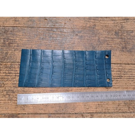 Morceau de cuir crocodile véritable - bleu canard - cuir en stock