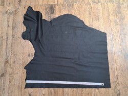 Grand morceau de cuir de vache grainé - Noir mat - A - Cuir en Stock