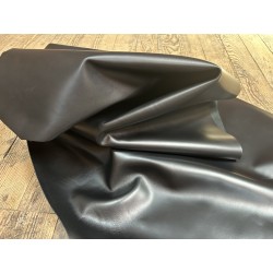 Demi-peau de cuir de veau lisse au tannage souple - Noir - Cuir en Stock