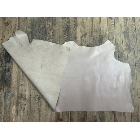 Demi-peau de cuir de veau lisse au tannage souple - Beige crème - Cuir en Stock