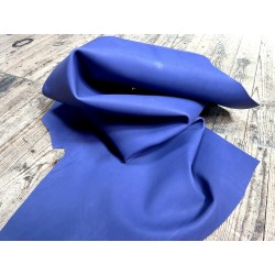 Demi-peau de cuir de veau lisse au tannage souple - Violet mat - Cuir en Stock