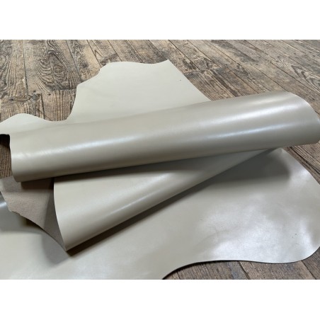 Demi-peau de cuir de veau BOX lisse - tannage ferme - Beige - Cuir en Stock