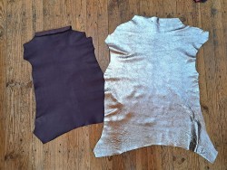 Lot de 2 peaux de cuir de chèvres - C - Cuir en Stock