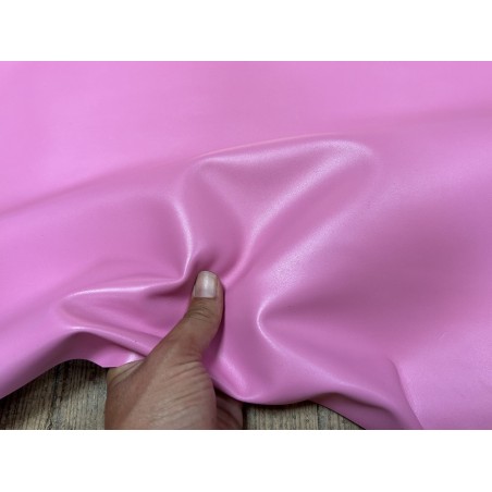 Peau de cuir d'agneau lisse rose chamallow - Cuir en Stock