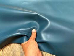 Peau de cuir d'agneau lisse bleu canard - Cuir en Stock