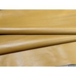 Peau de cuir d'agneau lisse jaune ocre - Cuir en Stock