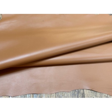 Peau de cuir d'agneau lisse camel - Cuir en Stock