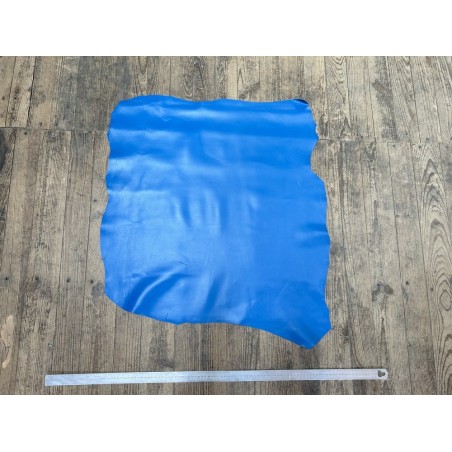 Peau de cuir d'agneau lisse bleu cyan - Cuir en Stock
