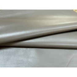 Peau de cuir d'agneau lisse gris taupe - Cuir en Stock