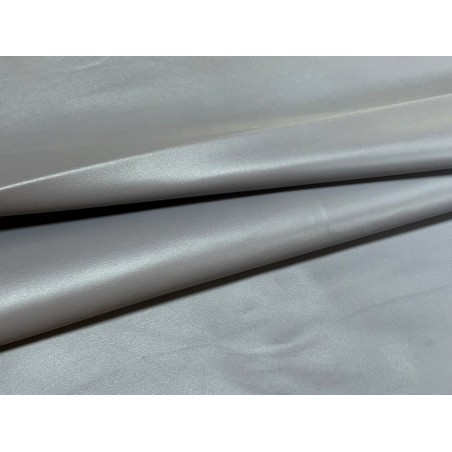 Peau de cuir d'agneau lisse gris souris - Cuir en Stock