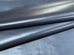 Peau de cuir d'agneau lisse bleu marine - Cuir en Stock