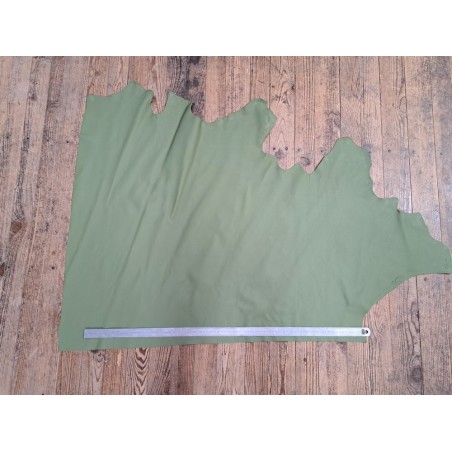 Demi-peau de cuir de vache grainée - vert sauge - maroquinerie - cuir en stock