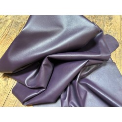 Demi-peau de cuir de veau lisse au tannage souple - Violet - Cuir en Stock