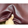 Demi-peau de cuir de veau lisse au tannage souple - Rouge profond - Cuir en Stock