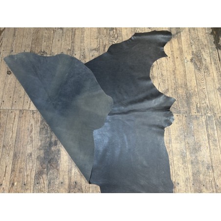 Demi-peau de cuir de veau lisse au tannage souple - Brun vieilli - Cuir en Stock