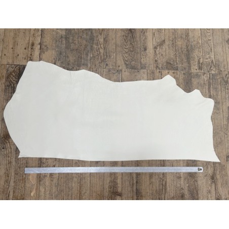 Demi-peau de cuir de veau lisse au tannage souple - Ivoire - Cuir en Stock