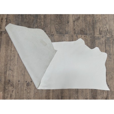 Demi-peau de cuir de veau lisse au tannage souple - Ivoire - Cuir en Stock