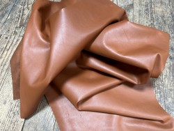 Demi-peau de cuir de veau lisse au tannage souple - Gold - Cuir en Stock