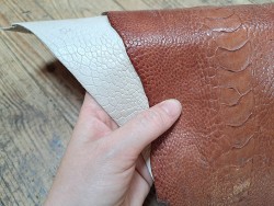 Lot de 2 pattes d'autruche - E -Brun clair/Crème- Cuir en Stock