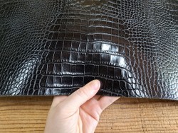 Bande de collet tannage végétal effet crocodile - Noir - Cuir en Stock