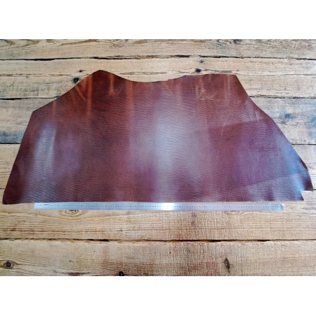Demi collet de vache tannage végétal grainé -Châtaigne- Cuir en Stock