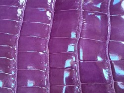 Morceau de cuir de crocodile véritable - Violet lavande