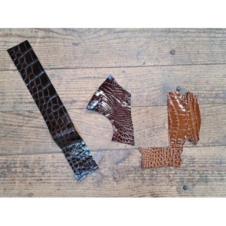 Lot de 3 morceaux de cuir de crocodile brun - Cuir en Stock