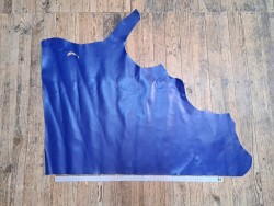 Demi-peau de cuir de veau lisse - Bleu électrique - B - Cuir en Stock