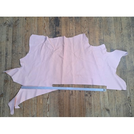 Demi-peau de cuir de veau grainé - Rose pastel - Cuir en stock