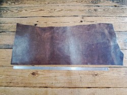 Demi collet de vache tannage végétal - Café - Cuir en Stock
