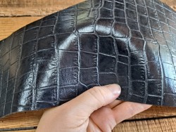 Bande de collet tannage végétal effet crocodile - Noir - Cuir en Stock