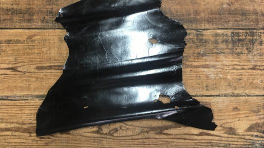 peau de cuir de chevreau noir laqué maroquinerie accessoire reliure Cuir en Stock