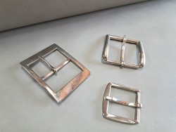 LOT de 3 boucles de ceinture - H - Nickelé - 30mm / 40mm