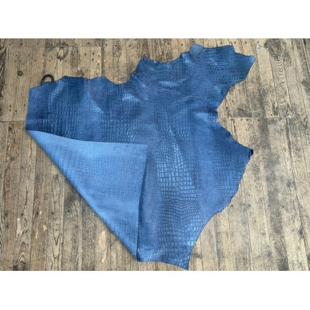 Bande de cuir de veau - effet croco - bleu - maroquinerie - cuir en stock