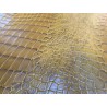 Bande de cuir de veau - effet croco - jaune curry - maroquinerie - Cuir en stock