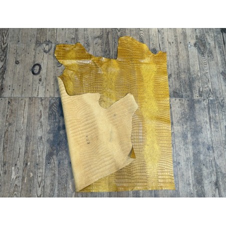 Bande de cuir de veau - effet croco - jaune curry - maroquinerie - Cuir en stock