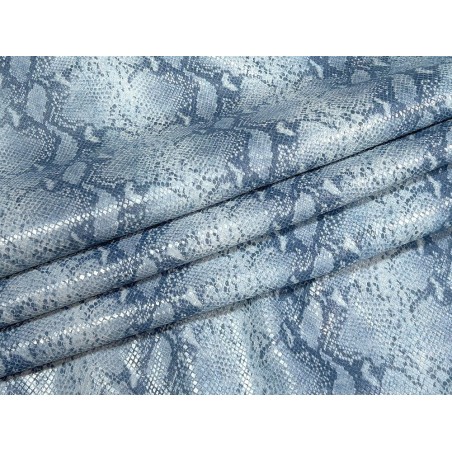 Peau de veau velours serpent - bleu clair - maroquinerie - cuir en stock