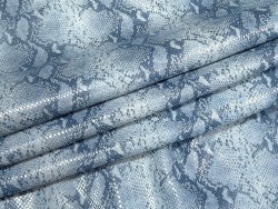 Peau de veau velours serpent - bleu clair - maroquinerie - cuir en stock