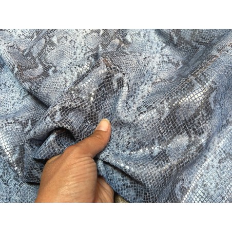 Peau de veau velours serpent - bleu - maroquinerie - Cuir en stock