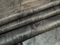 Peau de veau velours serpent - gris anthracite - maroquinerie - cuir en stock