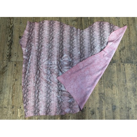 Peau de veau velours serpent - rose clair - maroquinerie - cuir en stock