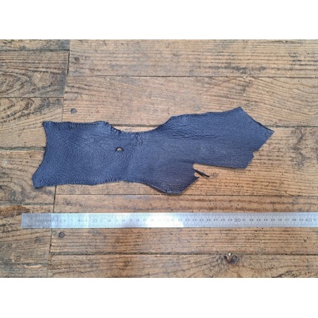 Morceau de cuir de requin - Bleu marine - maroquinerie - Cuir en Stock