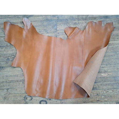 bande de vache lisse-caramel-tannage végétal-maroquinerie-accessoires-cuirenstock