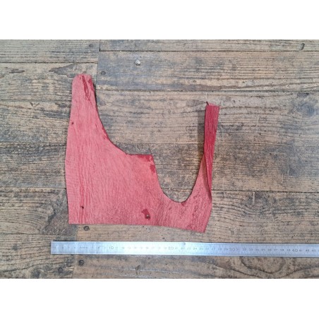 Grand morceau de cuir de requin - Rouge - accessoire - bijoux - cuirenstock