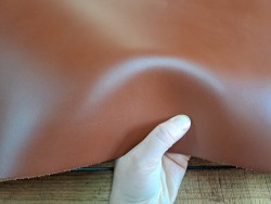 Collet de vache tannage végétal lisse - Cognac - Cuir en Stock