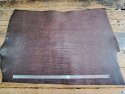 Cuir de collet de vache tannage végétal - Brun taupe