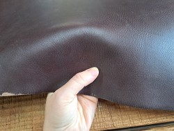 Collet de vache tannage végétal grainé - Café - Cuir en Stock